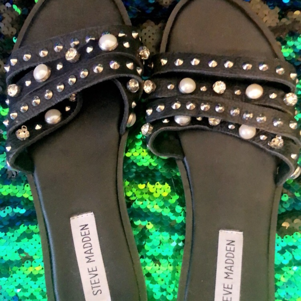 Steve Madden lot! Two slip one shoes